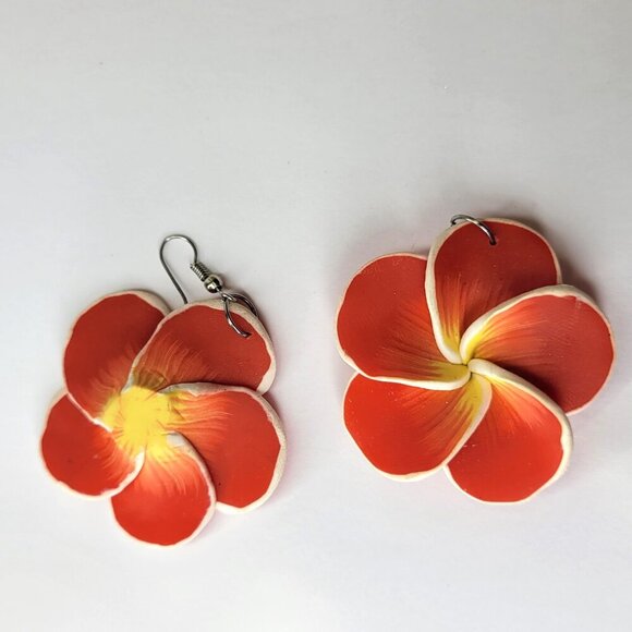 Hibiscus Earrings Floral Earrings Flower Earrings - Picture 3 of 6